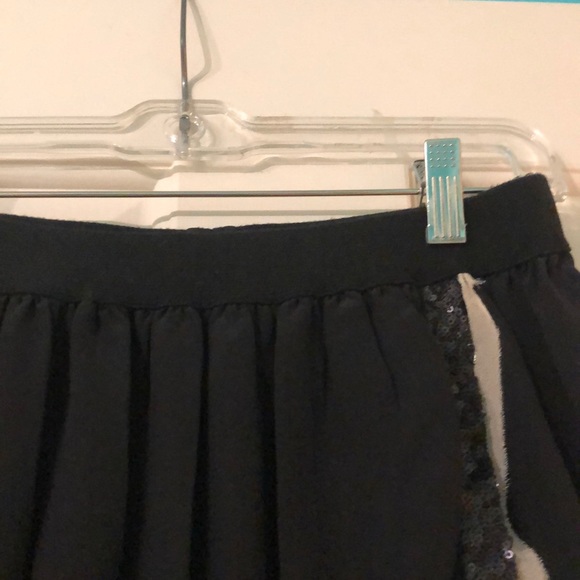 Aritzia (Wildfred) silk skirt with sequin detail - Picture 4 of 5